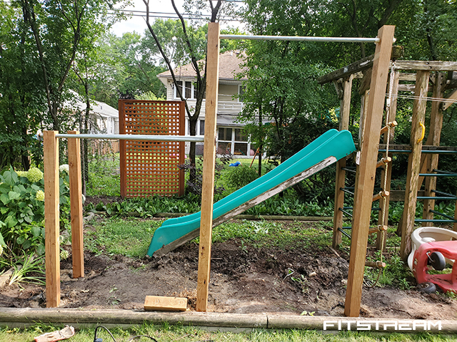 Pull-up playground